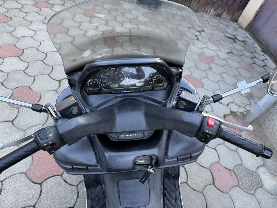 Suzuki Burgman 400 A2