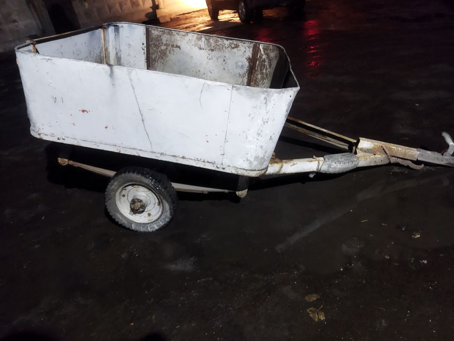 Прицеп легковой на рессорах