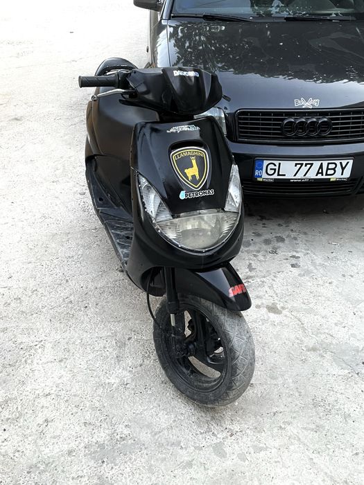 Vand scuter peugeot