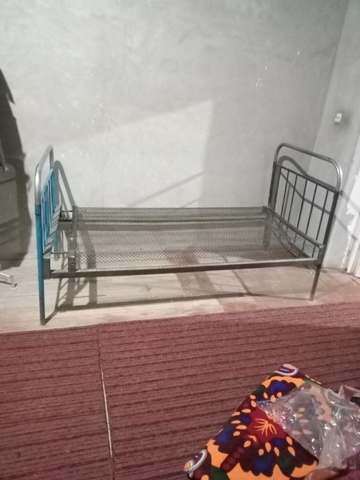 Karovat sotiladi