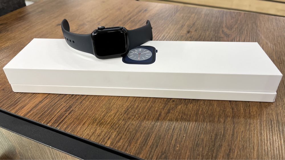 Apple Watch 8 series!