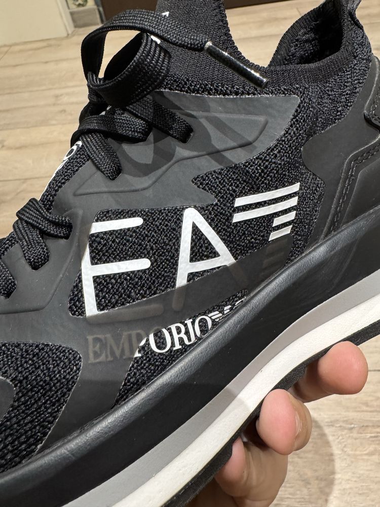 emporio armani trainers/ маратонки