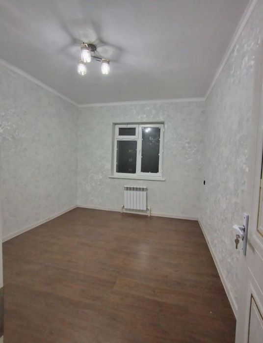 7 mkr da 4 xonalik uy sotiladi