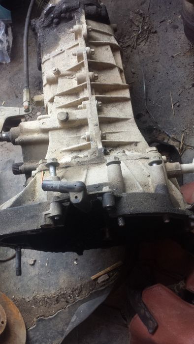 Cutie 4*4 dacia PAPUC ,1. 6 BENZINĂ-INJECTIE sau pentru  DIESEL