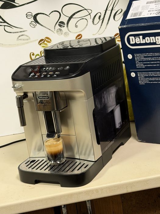 Кафемашина кафе автомат delonghi magnifica evo с гаранция