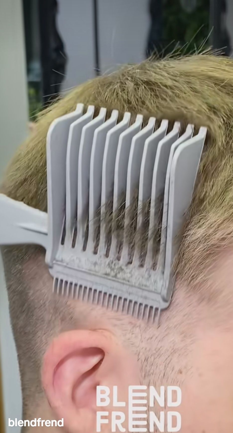 Pieptene,grila,grătar  tuns 0,5 skin fade barber-shop