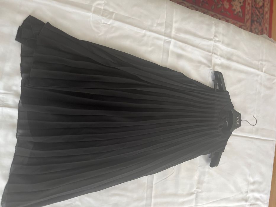 Rochița plisată elegantă