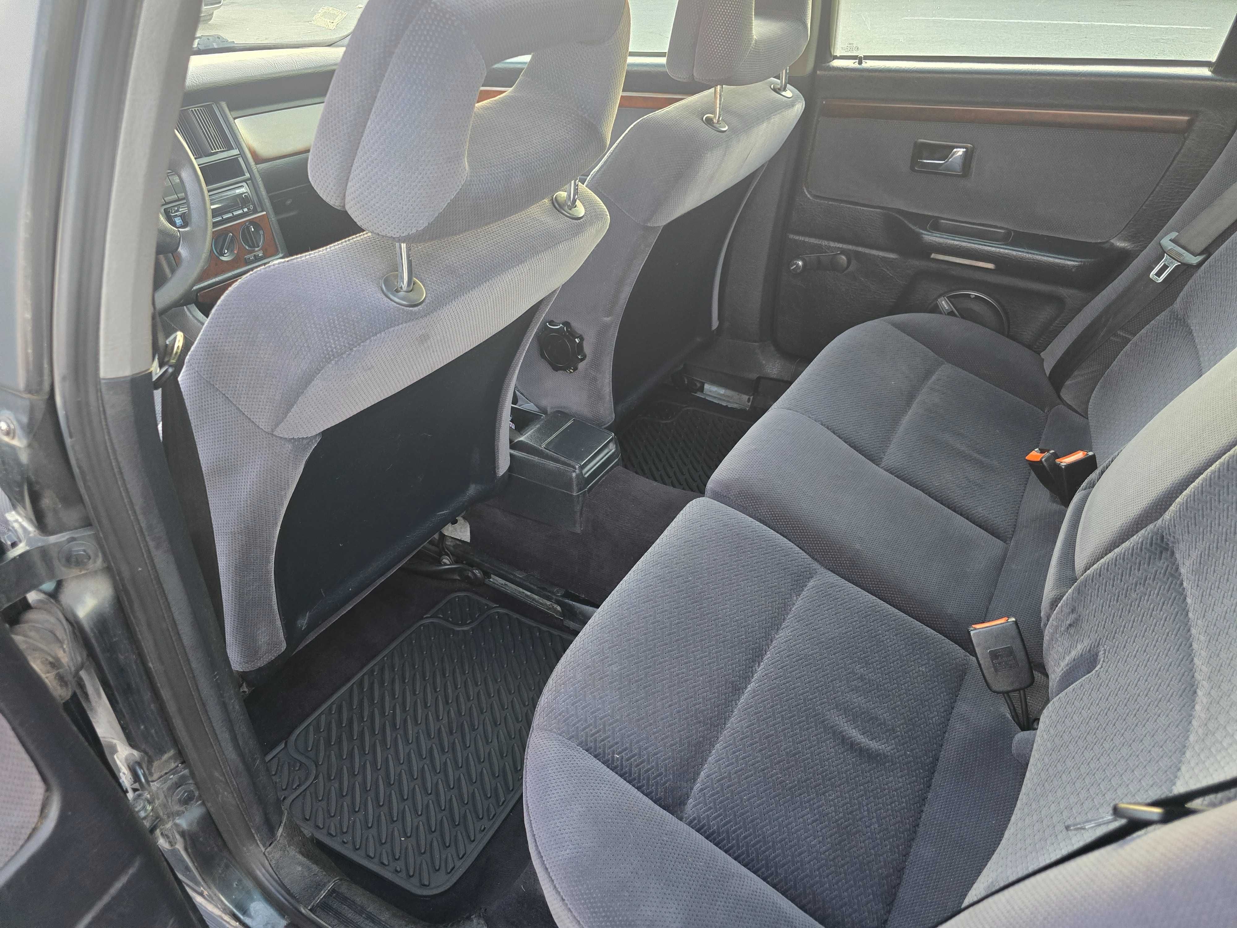 Audi 80 Avant 1.6 - Газ/бензин 101 к.с
