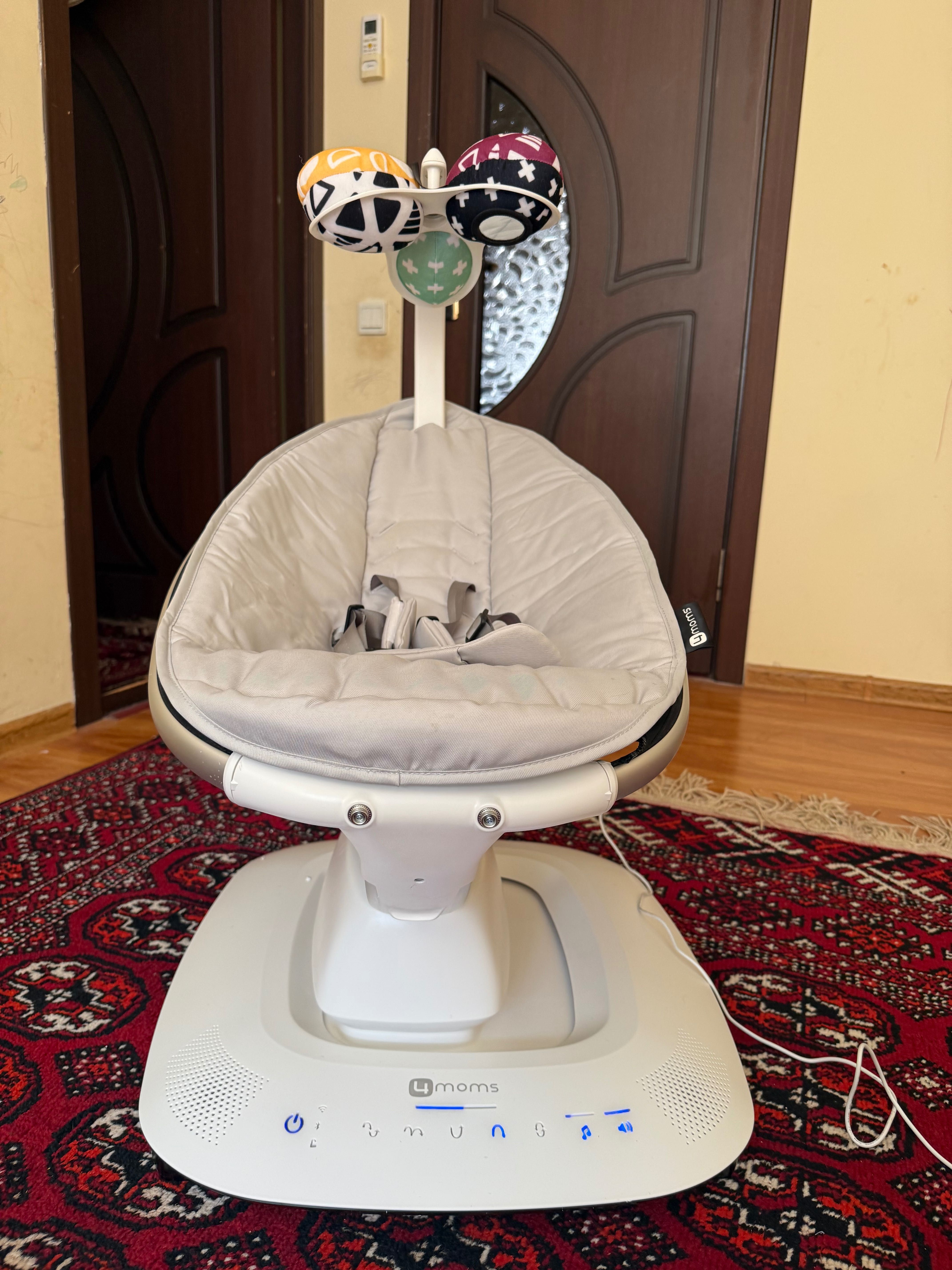 Качели 4moms в отличном состоянии