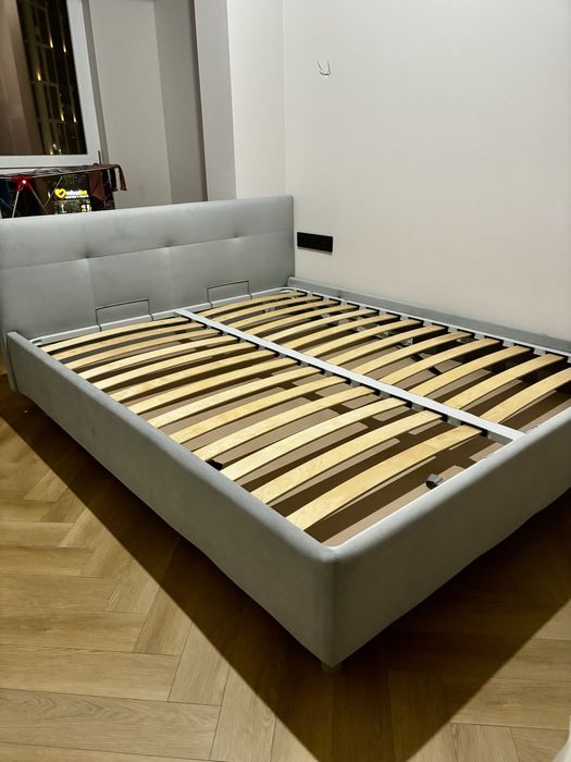 Продам кровать новая