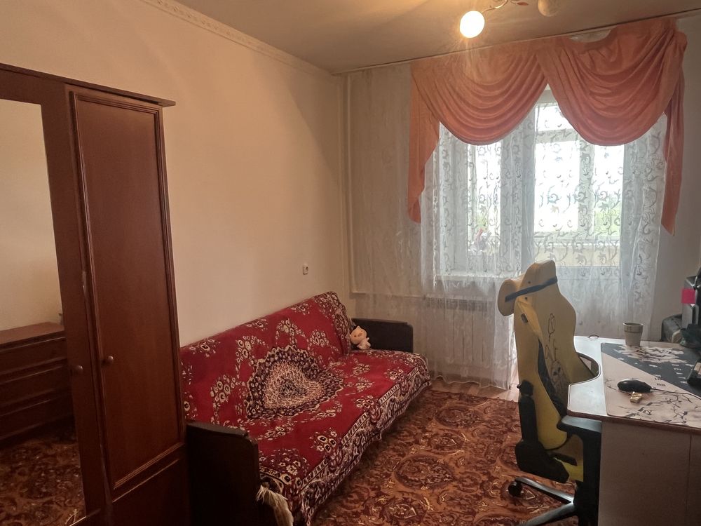 продам 3 комн квартиру, район универ им. Жубанова, Тайбурыл