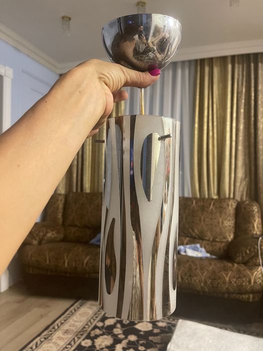 Срочно продам светильник