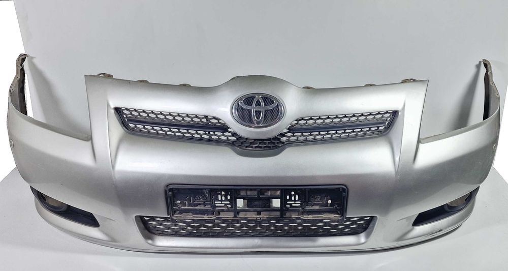 Предна Броня Тойота Корола Версо Toyota Corolla Verso