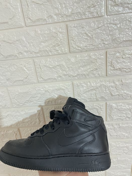 Air force 1 mid purtati o singura data marime 38