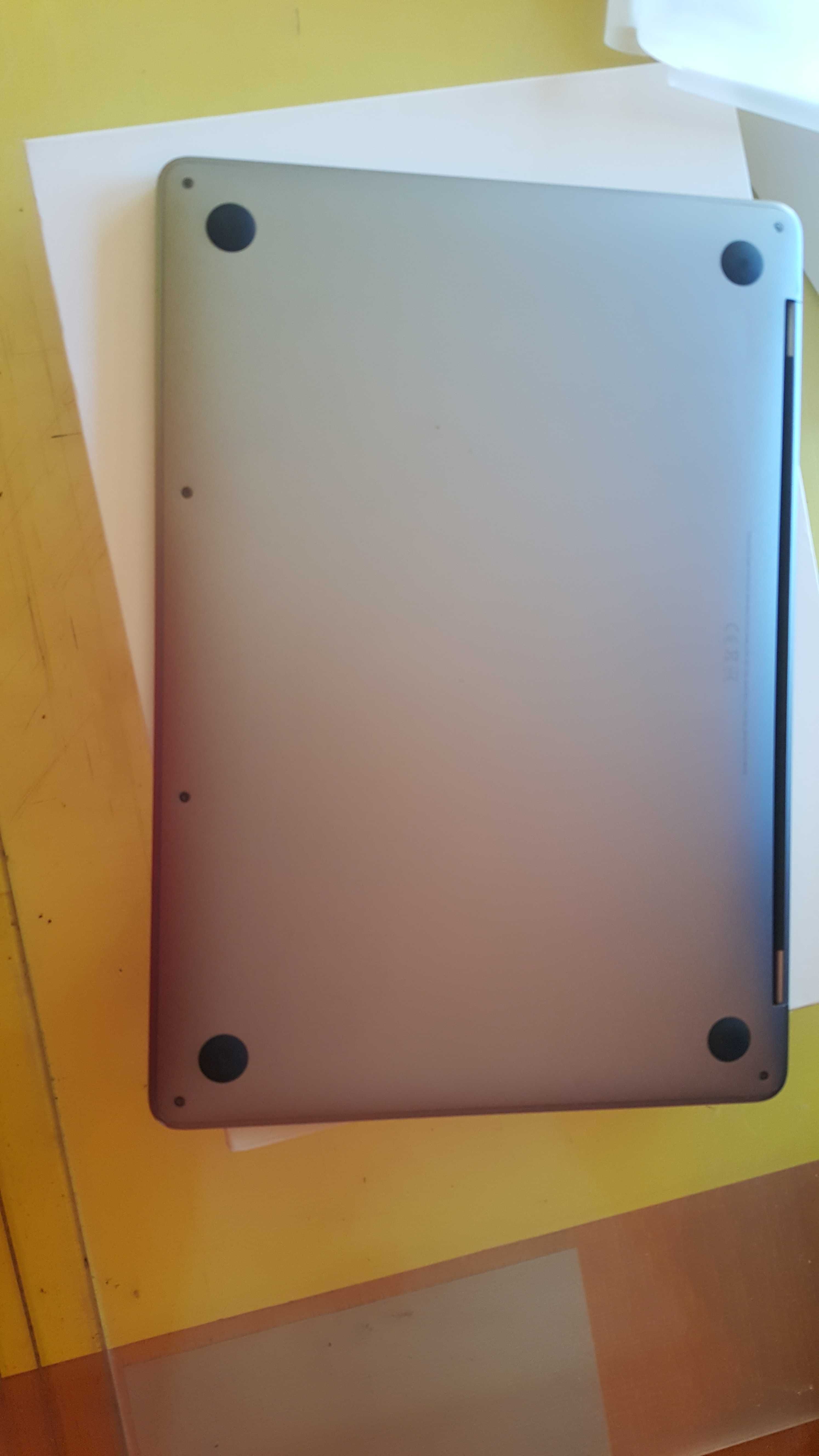 Macbook Pro 16 gb_512 gb