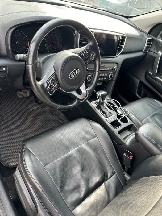 Кожанный чехол Kia Sportage подойдет на другие авто