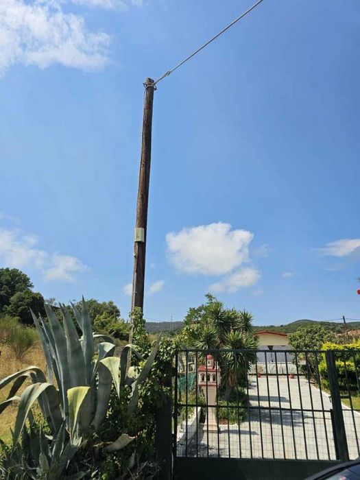 Самотоятелна къща в голям парцел