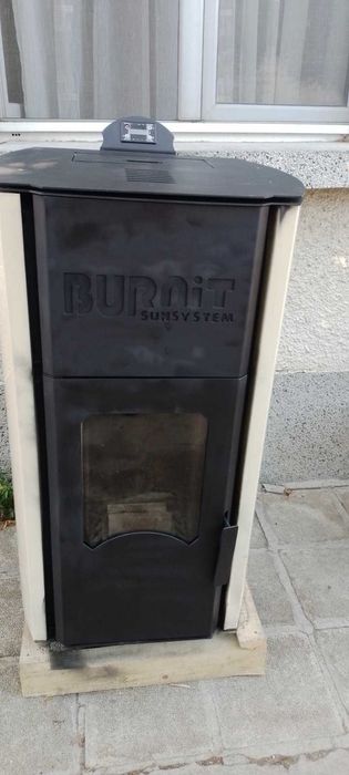 Пелетна камина Burnit 25 kw