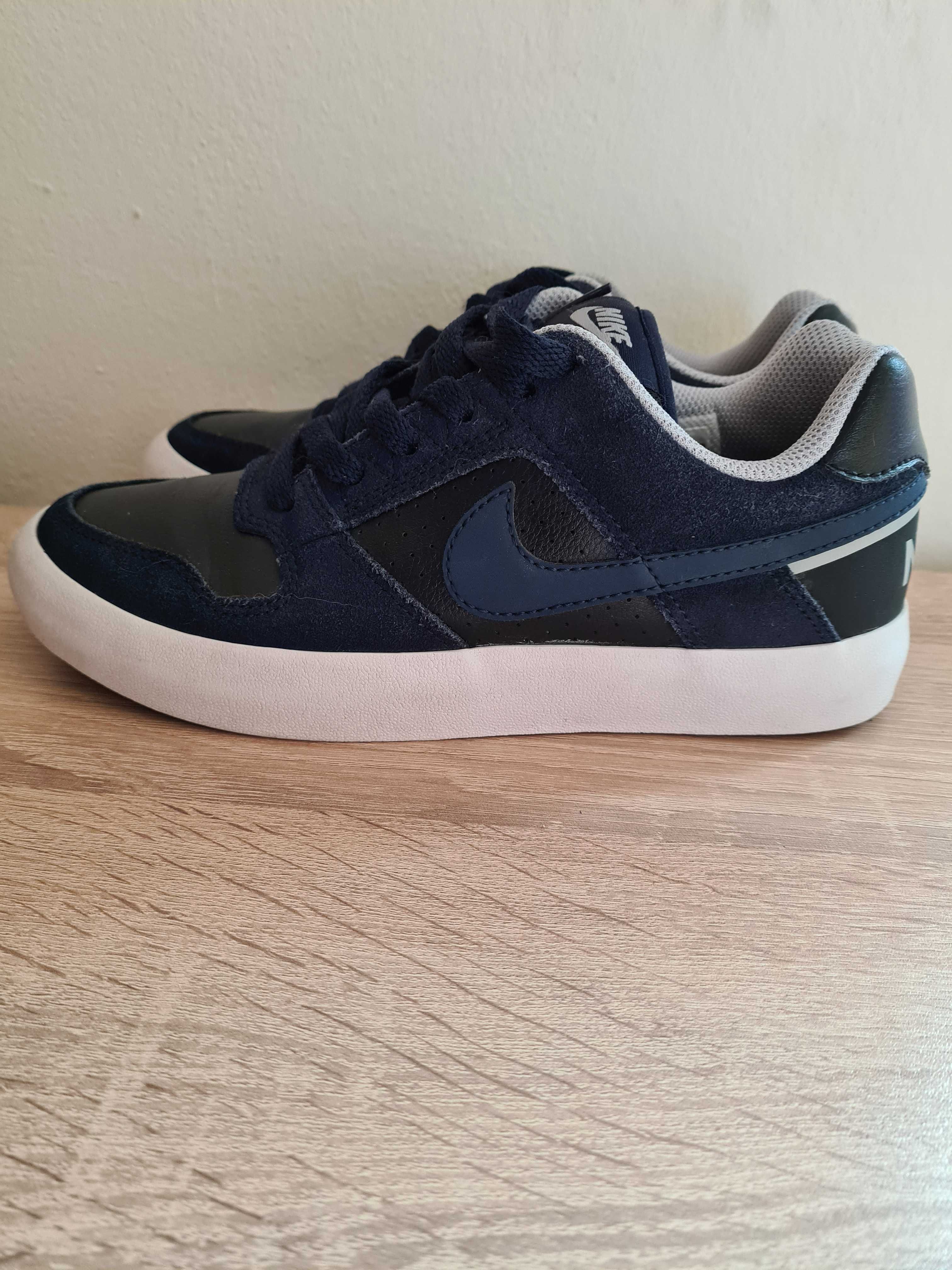 Кецове Nike SB Delta Force, 36 номер