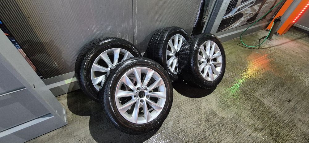 Vând jante originale BMW pe 18” cu anvelope M+S Runflat