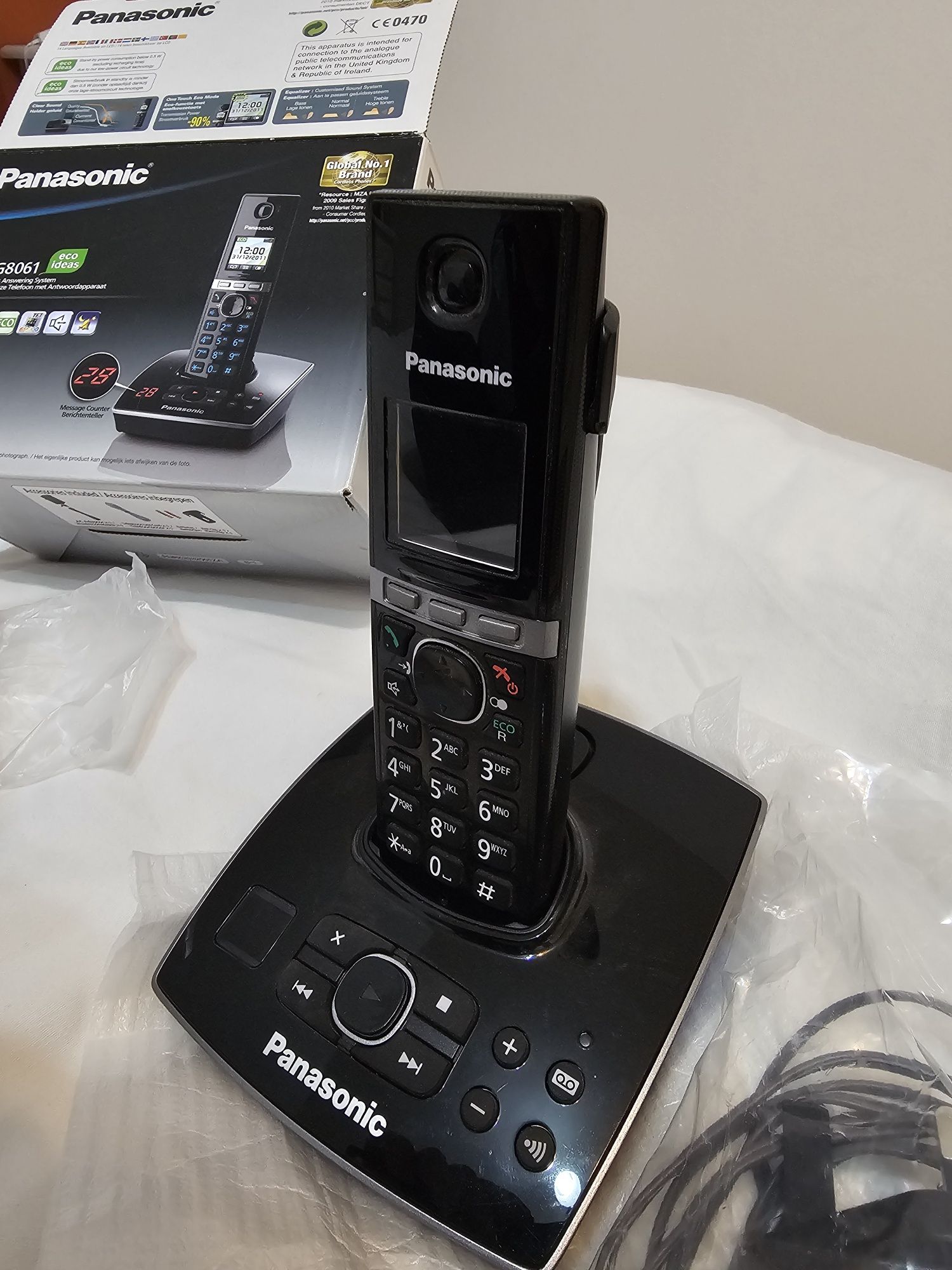 Vând Telefon Fix cu Robot Panasonic KX-TG8061E și Unitate Extra PNLC10