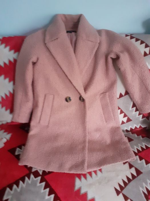 Vând haine foarte bune