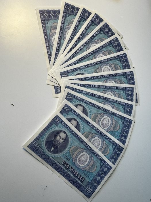 Ofer spre vanzare 14 banconte in serie emise in 1966