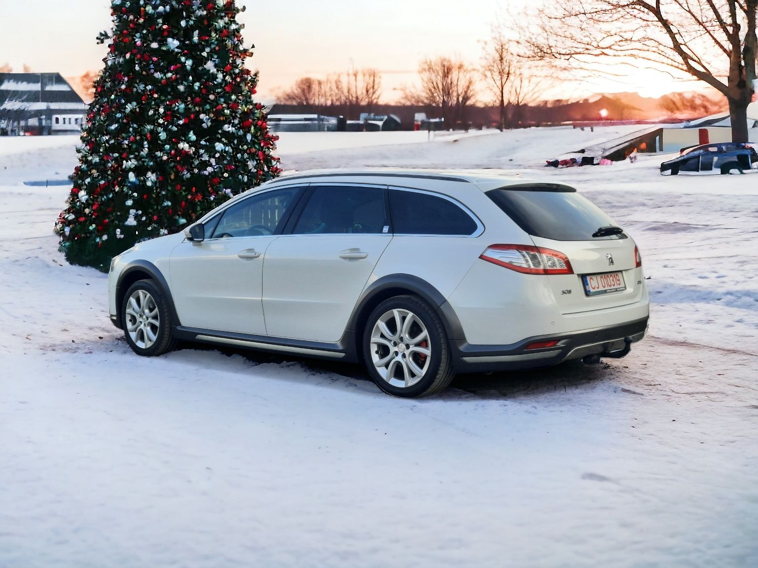 Peugeot 508 RXH Hybrid4 2012