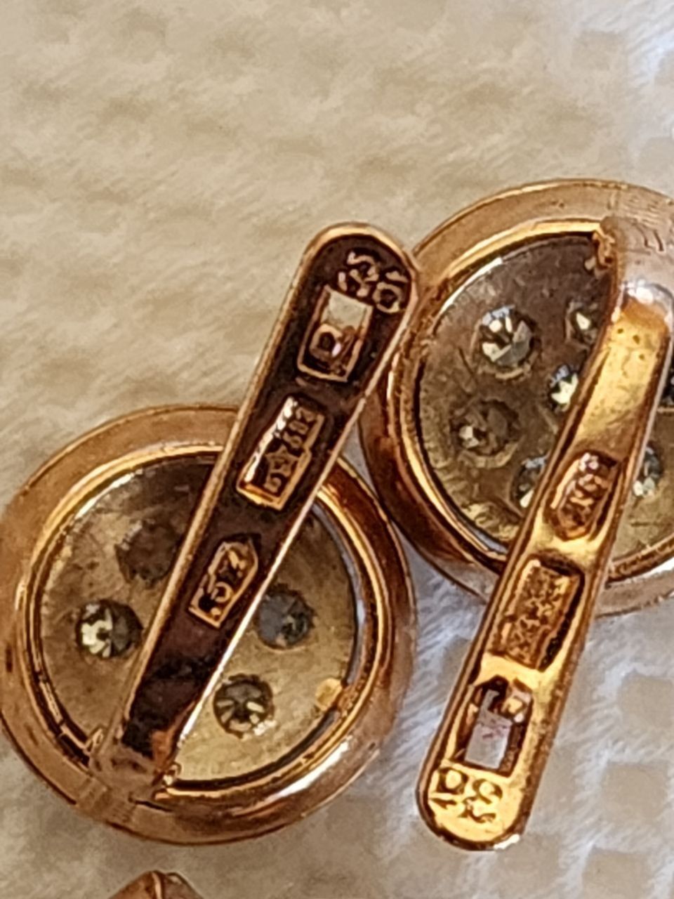 Золотой комплект Грузия СССР с  бриллиантами
