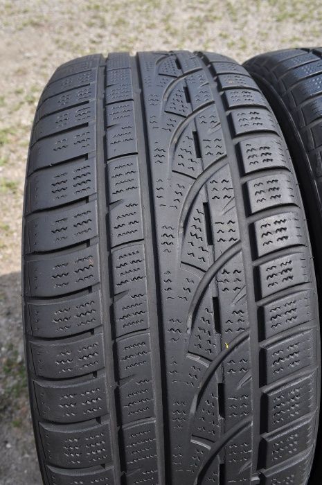 SET 2 Anvelope Iarna 225/55 R17 HANKOOK WINTER ICEPT EVO 101V