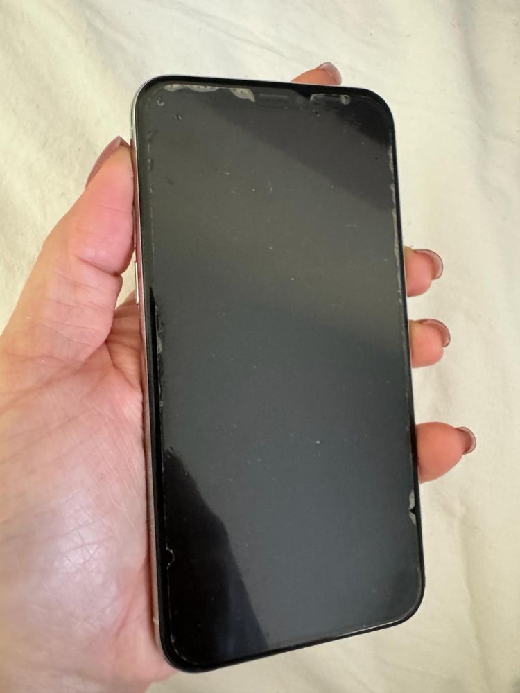 Vand iphone 11 pro 64GB