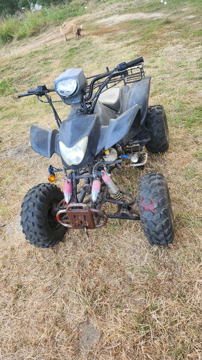 Vând atv 250cc în stare bună