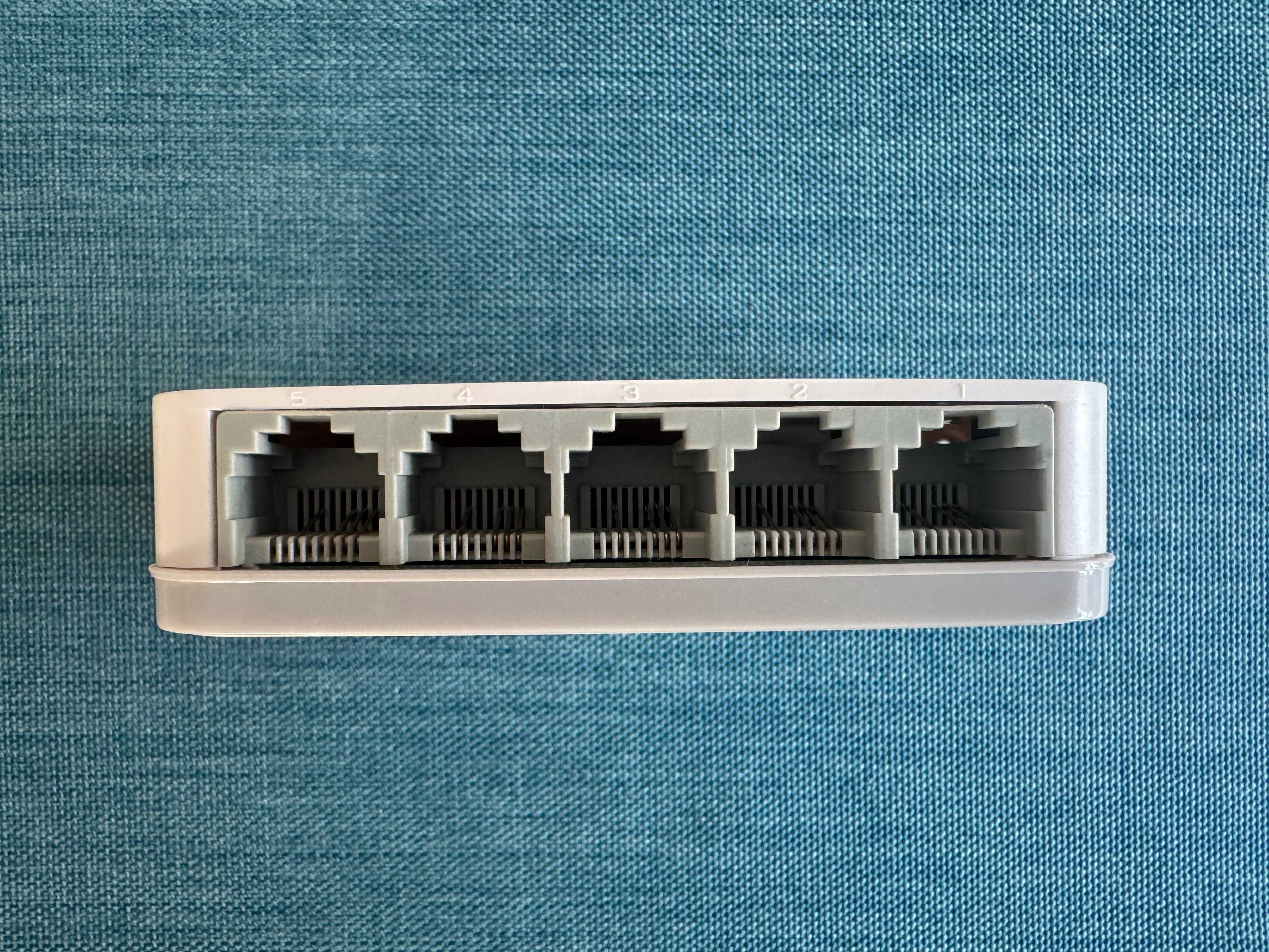 D-Link switch GO-SW-5E 5-port 100 mbps / Длинк суич 5-портов 100 мбпс