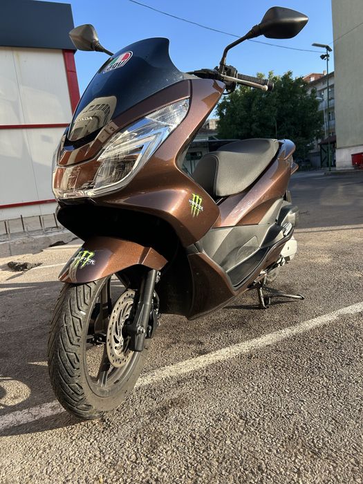 Honda pcx 2018 г 125 cc