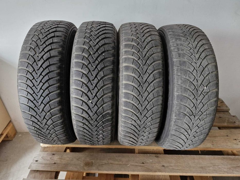 Set anvelope iarna 175/65/15