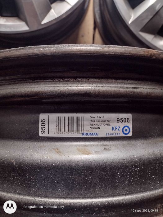 Jante tabla 5x118/16 și 5x114,3/16 structurate și anvelope vara
