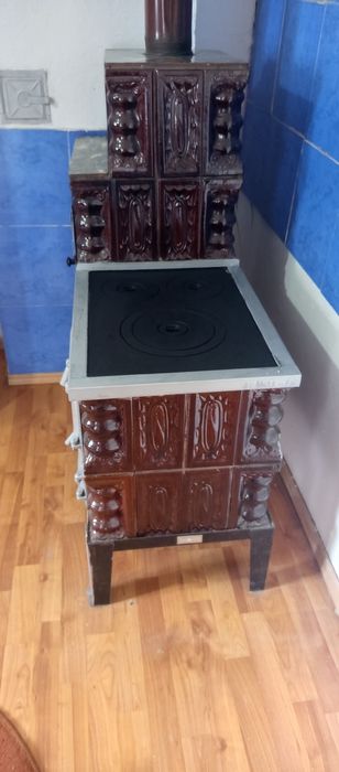 Sobă teracotă cu plită