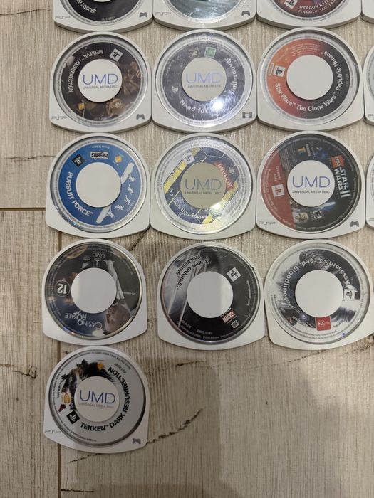 Lot 21 jocuri psp
