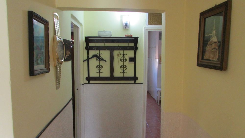 apartament 3 camere decomandat etaj 2  M. EMINESCU  CĂLAN