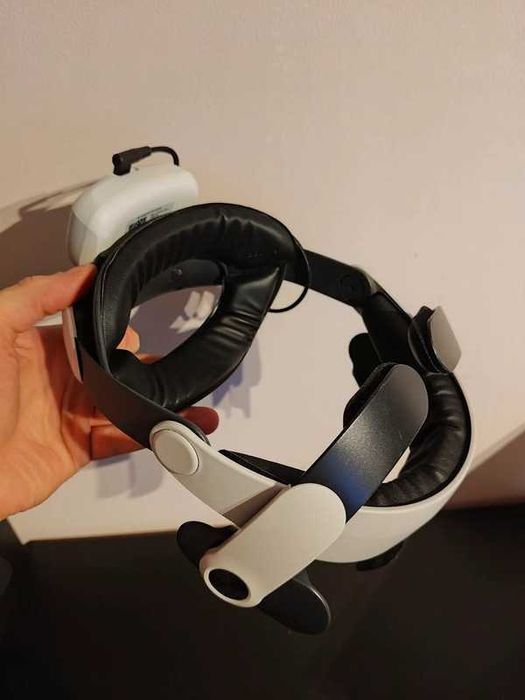 Meta Oculus Quest 3 + Strap BoboVR + Extra Baterie