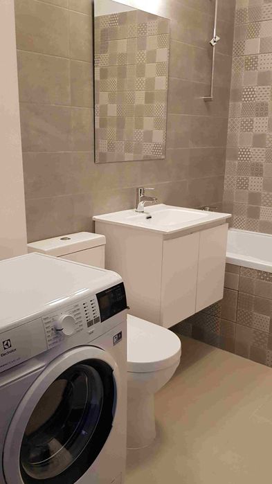 Proprietar ofer spre inchiriere 2 camere in ansamblul Quadra Trees