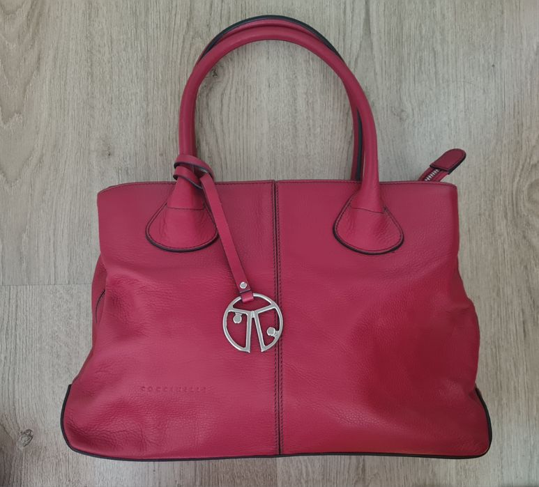 Червена чанта Coccinelle, естествена кожа, макси размер.