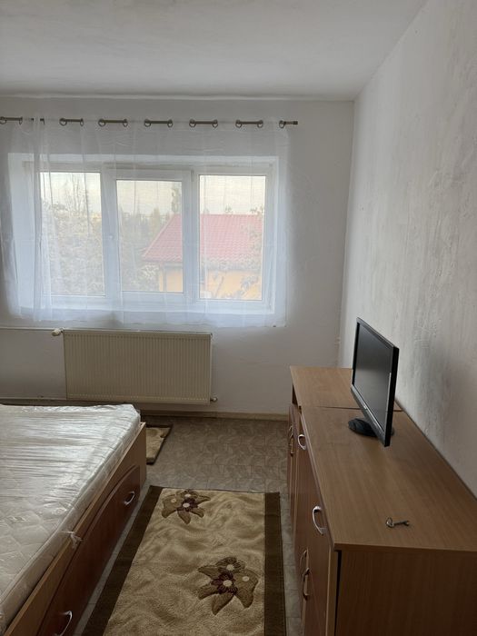 Inchiriez Garsoniera