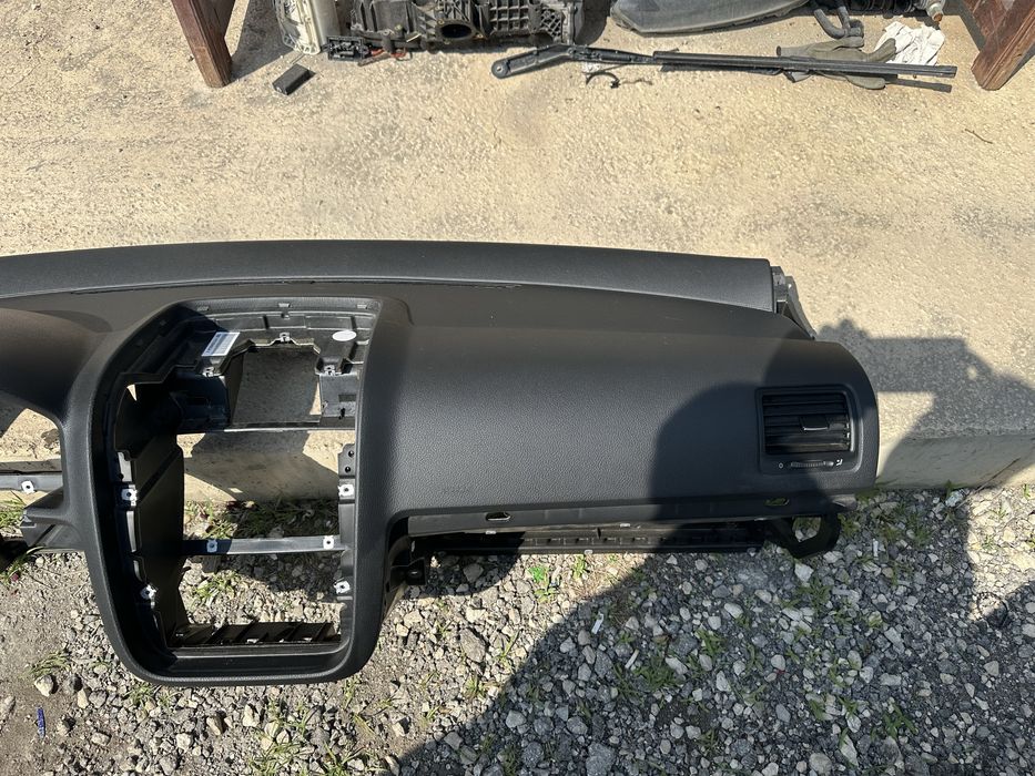 Табло със airbag за Фолксваген Голф 5!