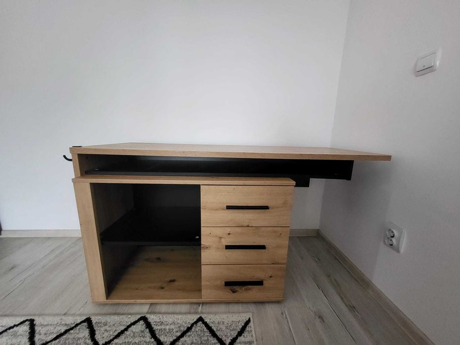 Birou pe colt Arhimed