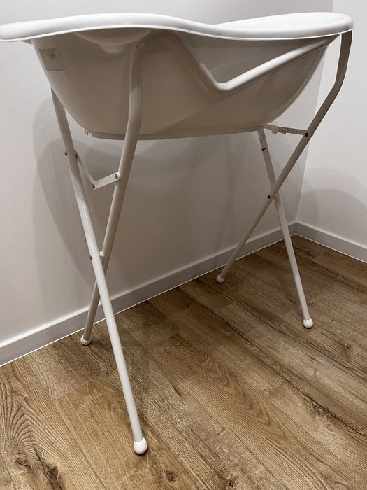 Cadă baie pentru bebeluși cu suport/ Tega Baby