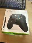 Xbox Carbon Black черен джойстик