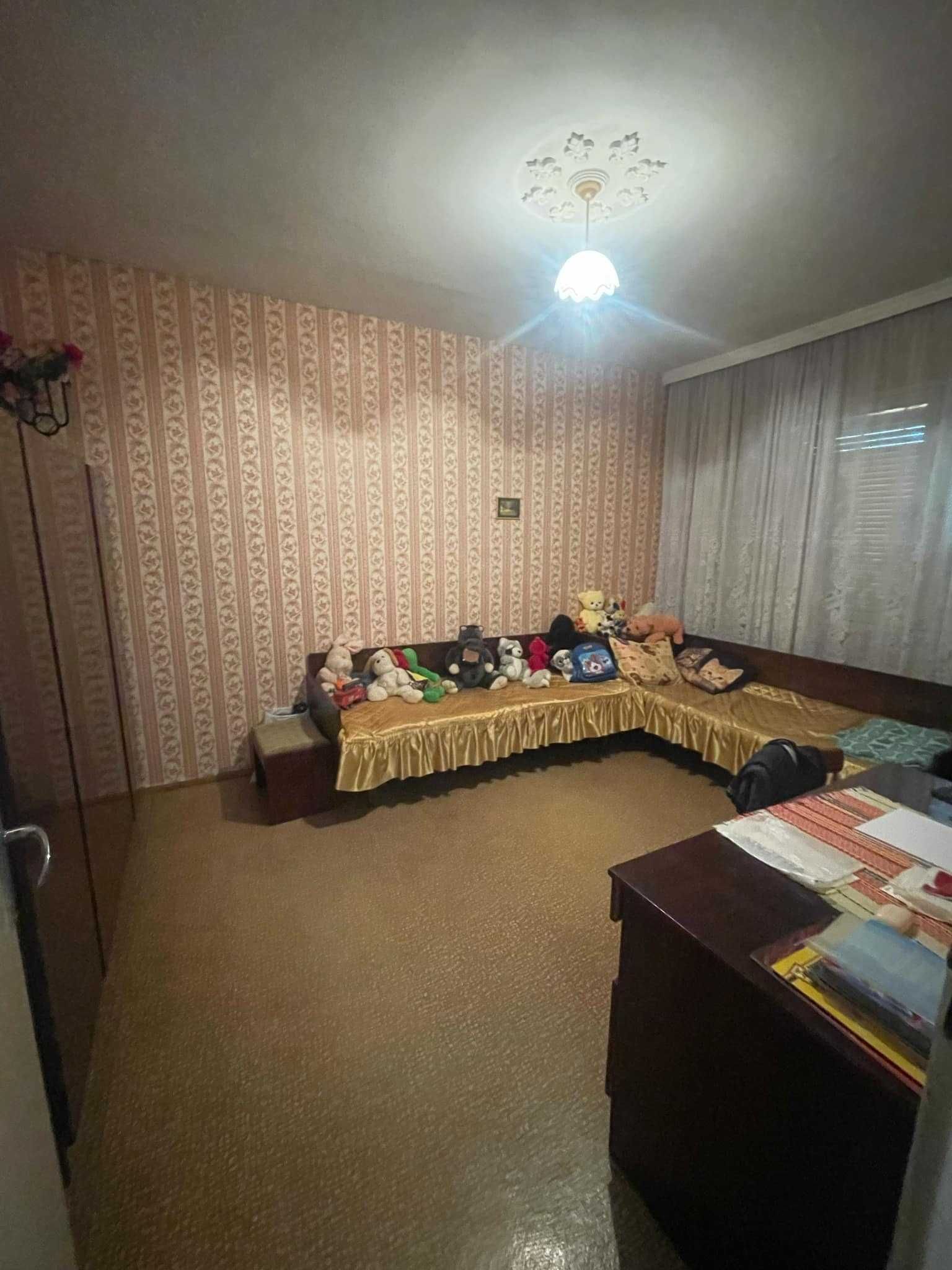 Тристаен апартамент кв. Кючук Париж