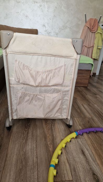 Преносима бебешка кошара
