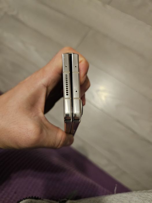 Samsung Galaxy Z fold  4 5G 512GB 12GB RAM